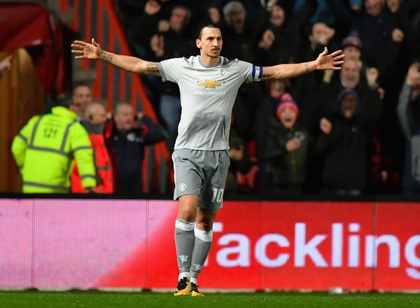 Dua Penggawa Manchester United Plus Pemain Arsenal Berikan Salam Perpisahan untuk Zlatan Ibrahimovic