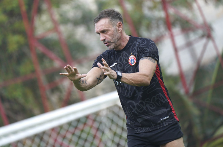 Thomas Doll Sebut Persija Batal Uji Coba Lawan Suwon FC
