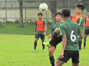 Sampai di Vietnam, Fakhri Husaini Fokus Benahi Kondisi Fisik Pemain Timnas Indonesia U-18