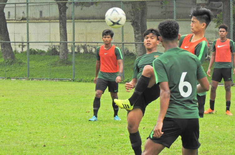 Sampai di Vietnam, Fakhri Husaini Fokus Benahi Kondisi Fisik Pemain Timnas Indonesia U-18