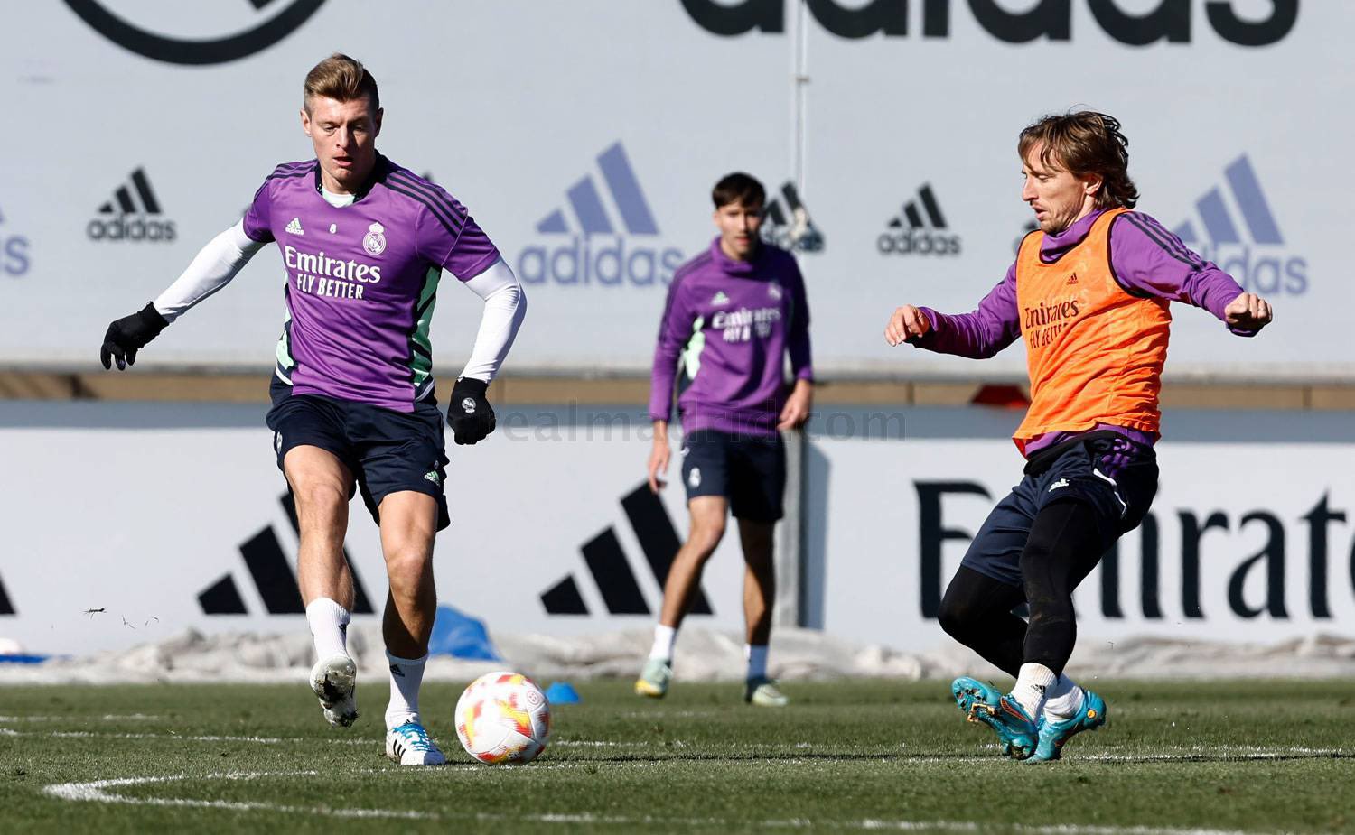 Real Madrid Mencoba Lepas dari Ketergantungan Duet Modric dan Kroos