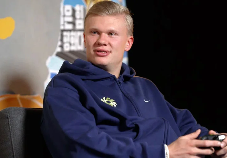 Main Call of Duty, Erling Haaland Ternyata Camper