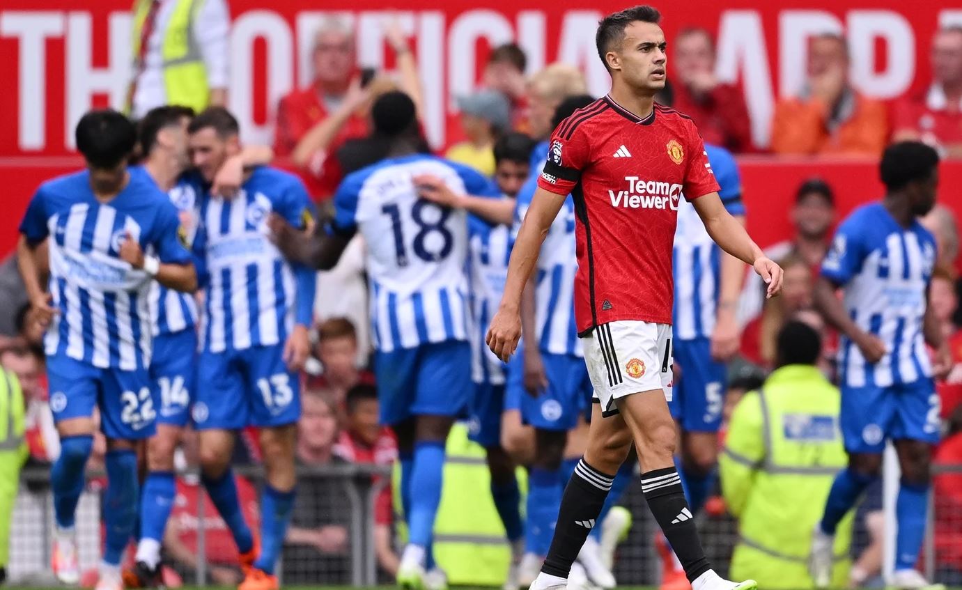 Hasil dan Klasemen Premier League: Beda Nasib Duo Manchester