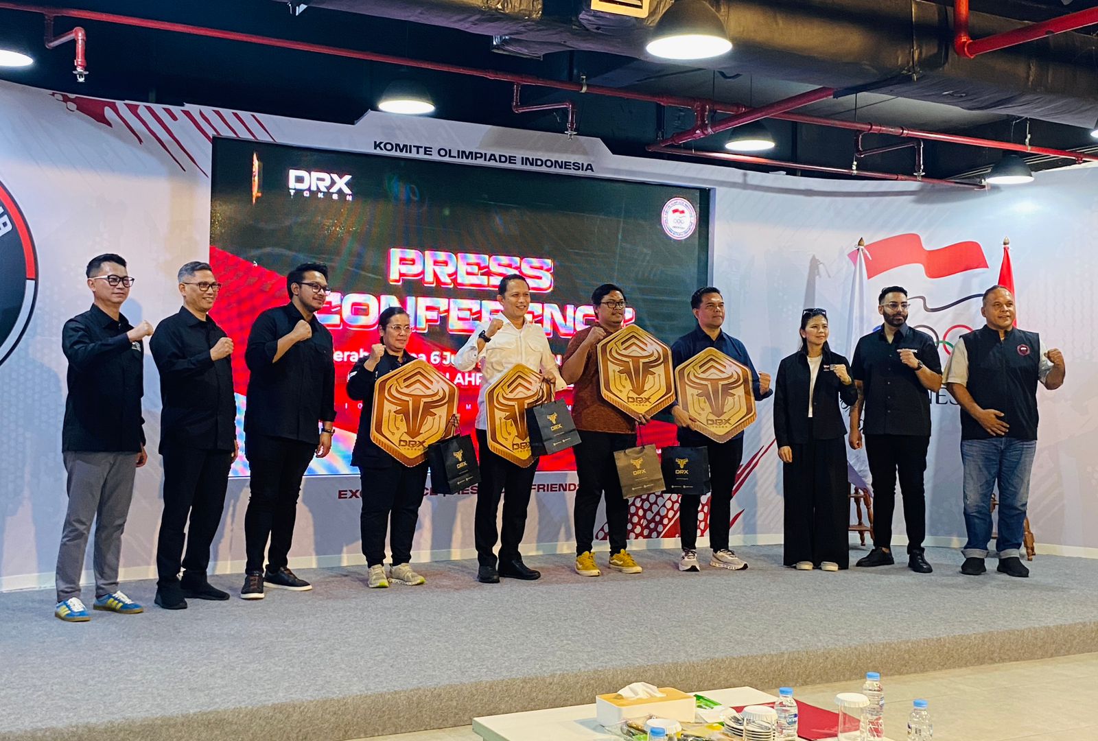 NOC Indonesia dan DRX Token Serahkan 6 Juta Token kepada 6 Cabor