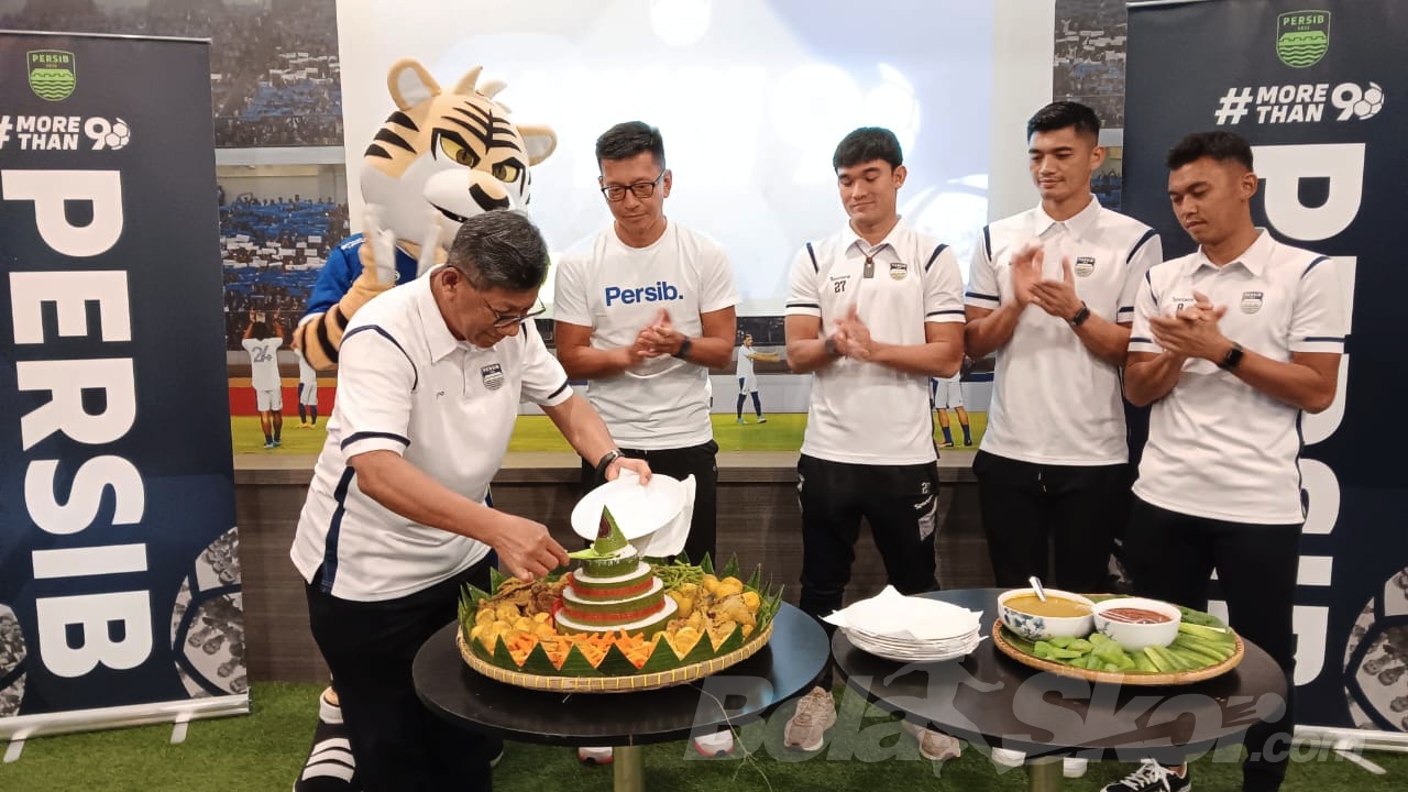 HUT Ke-90, Persib Gelar Syukuran dan Doa Bersama Anak Panti Asuhan