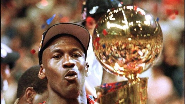 Berdansa dengan Michael Jordan di The Last Dance
