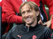 Hindari Tradisi, Luka Modric Berikan iPhone kepada Skuad AC Milan