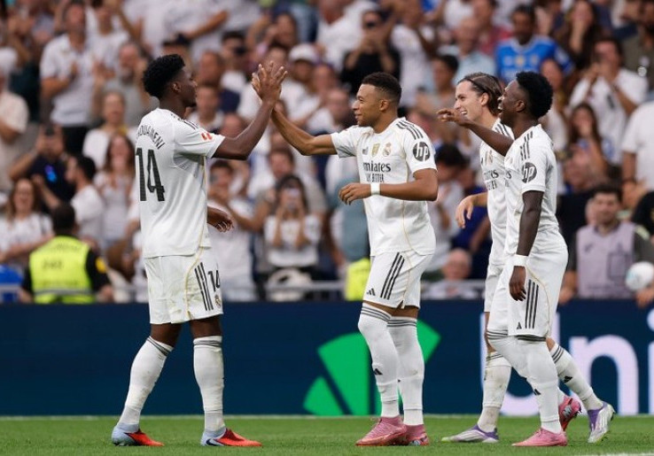 Klasemen Sementara LaLiga: Real Madrid Belum Terbendung, Barcelona Membuntuti