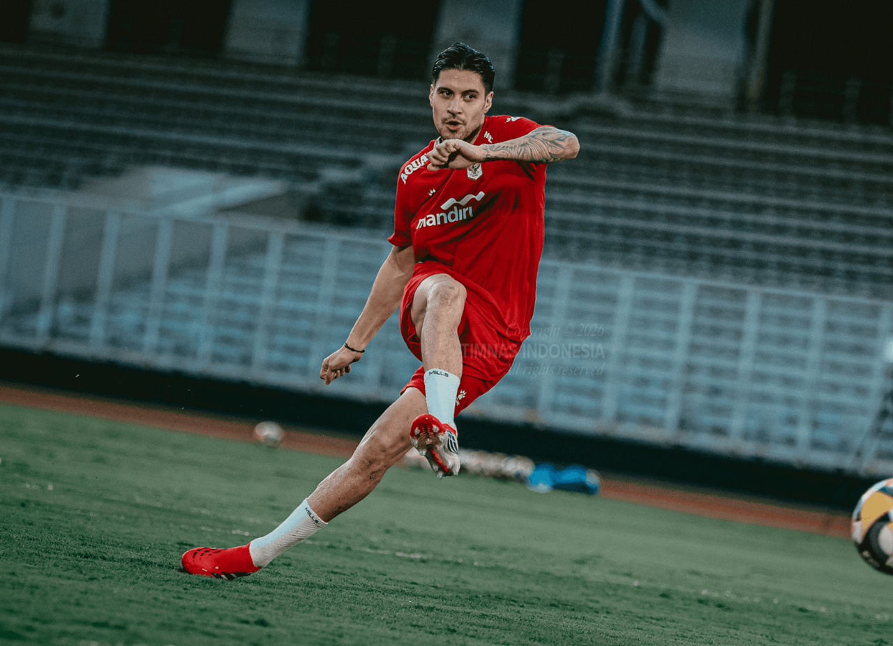 Kevin Diks dalam sesi latihan jelang menghadapi Bulgaria di FIFA Series Maret 2026. (PSSI/GSI)