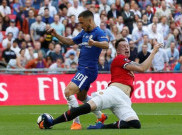Hazard Bawa Chelsea Unggul atas Manchester United di Babak I