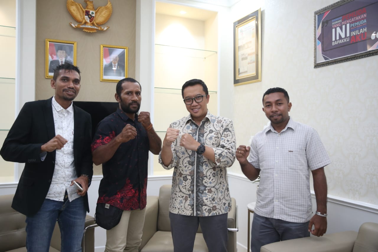 Jalan Panjang Petinju Indonesia Menuju Las Vegas