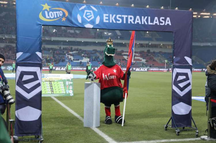 Liga Polandia Akan Izinkan Kehadiran Penonton di Stadion