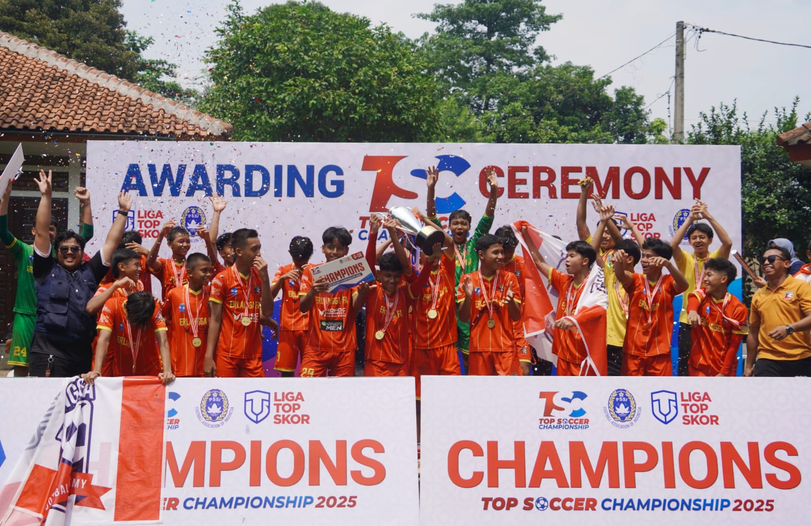 Erlangga FA Jadi Juara TSC U-16 2025, Modal Berharga Hadapi Liga TopSkor 2026