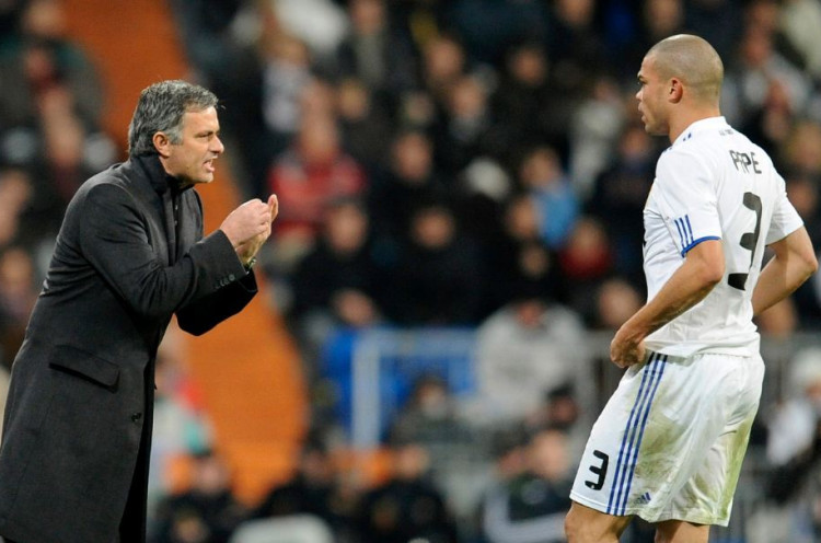 5 Momen Ketika Jose Mourinho Menyerang Pemain di Klubnya
