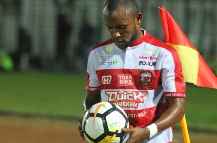 Madura United Perpanjang Kontrak Zah Rahan, Pastikan Greg Nwokolo Tidak Pindah Klub