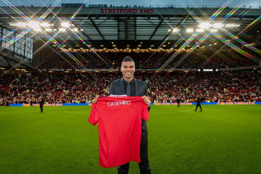 Casemiro: Maaf, Enggak Bisa Bahasa Inggris
