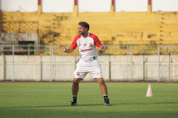 Mauricio Souza Diberi Target Tinggi, Persija Bakal Bentuk Tim Tangguh Musim Depan
