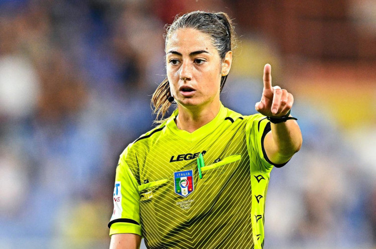 Maria Sole Ferrieri Caputi, Wasit Wanita Pertama di Serie A