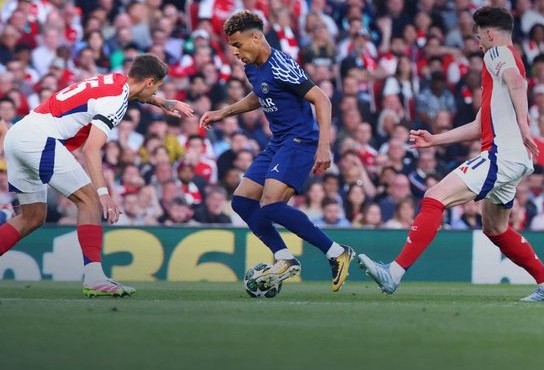 Gol Semata Wayang Ousmane Dembele Bawa PSG Bungkam Arsenal