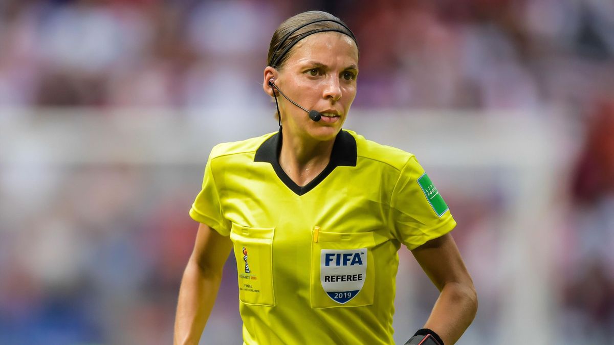Juventus Vs Dynamo Kiev Dipimpin Wasit Wanita, Pirlo Antusias