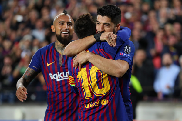 Lionel Messi dan Luis Suarez Pesta Bareng di Ibiza
