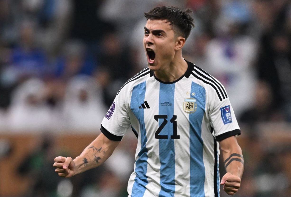 Bantuan Emiliano Martinez di Balik Gol Penalti Paulo Dybala ke Gawang Prancis