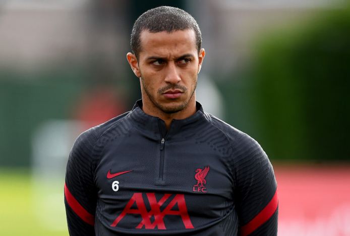 Cedera, Thiago Alcantara Juga Positif Terjangkit Virus Corona