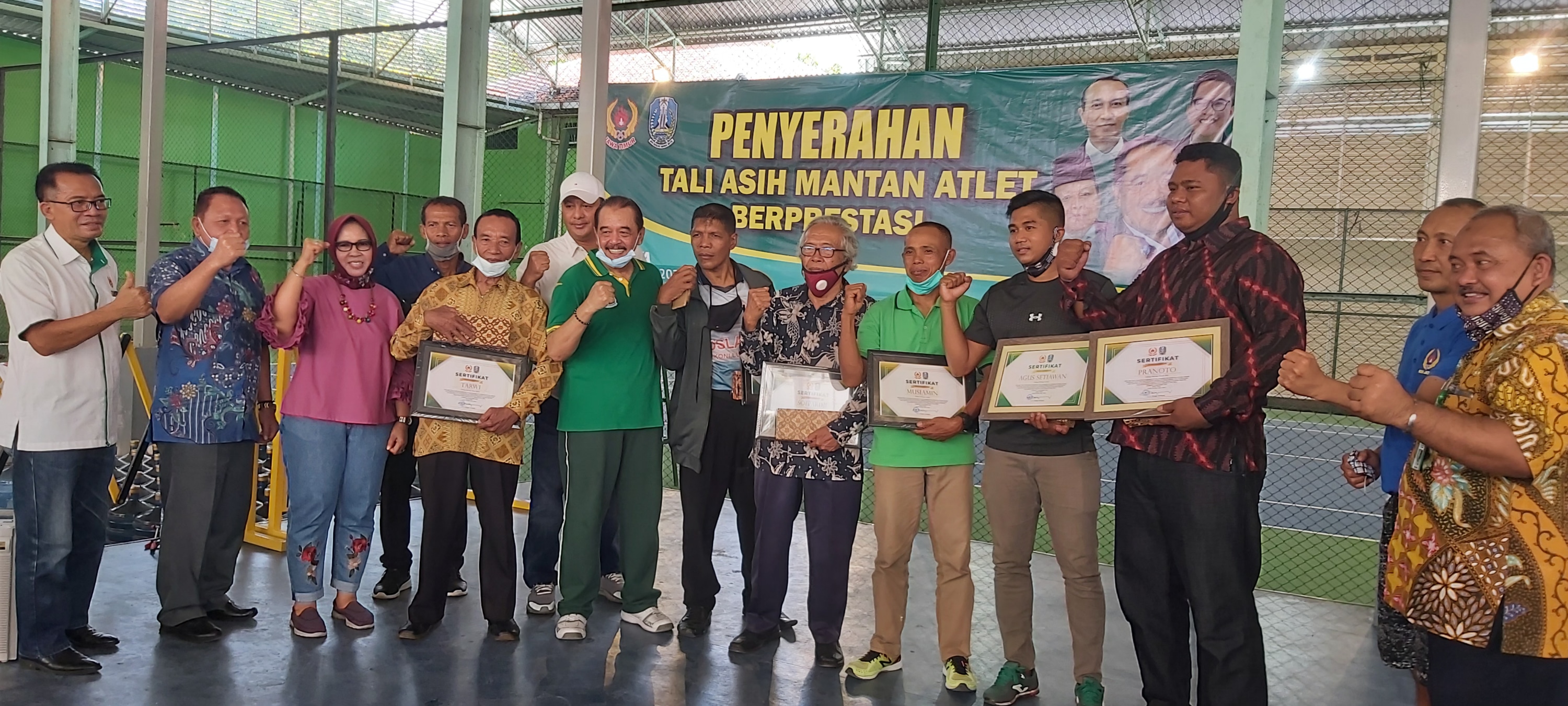KONI Jatim Beri Tali Asih ke Mantan Atlet di Hari Pahlawan