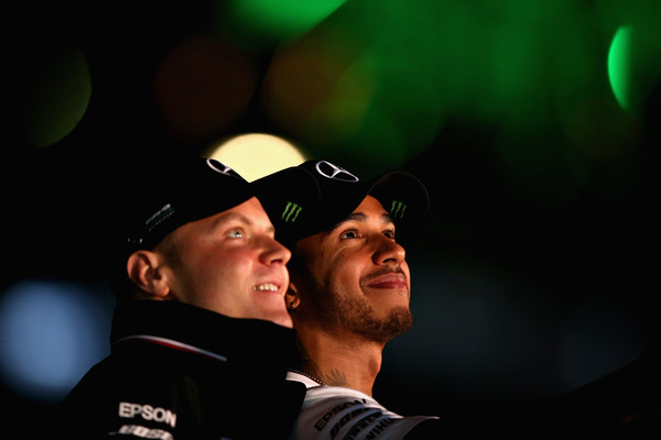 Mercedes Berikan Kesempatan Sama untuk Hamilton dan Bottas Bersaing Jadi Juara Dunia