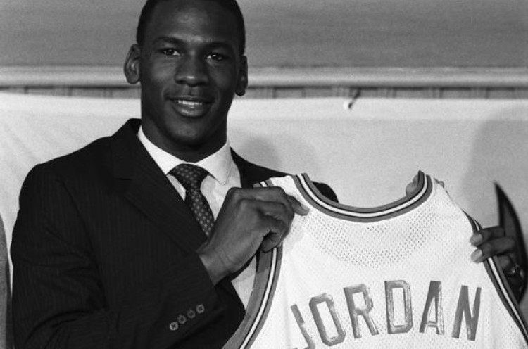 Jersey Pertama Michael Jordan di Chicago Bulls Diprediksi Laku Rp5,8 Miliar
