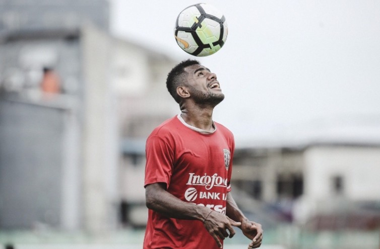 Pelatih Bali United Menerima Harus Kehilangan Kadek dan Yabes Roni