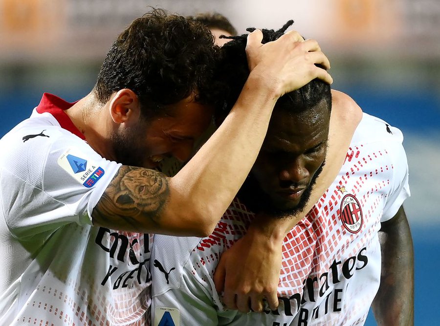 Hakan Calhanoglu Rayu Franck Kessie Pindah ke Inter