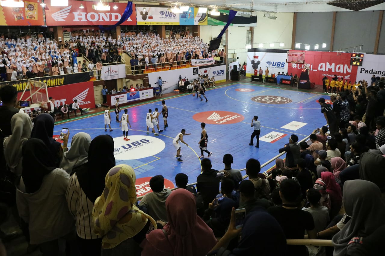 Pembukaan Honda DBL 2018 di Padang dan Banjarmasin Berlangsung Meriah