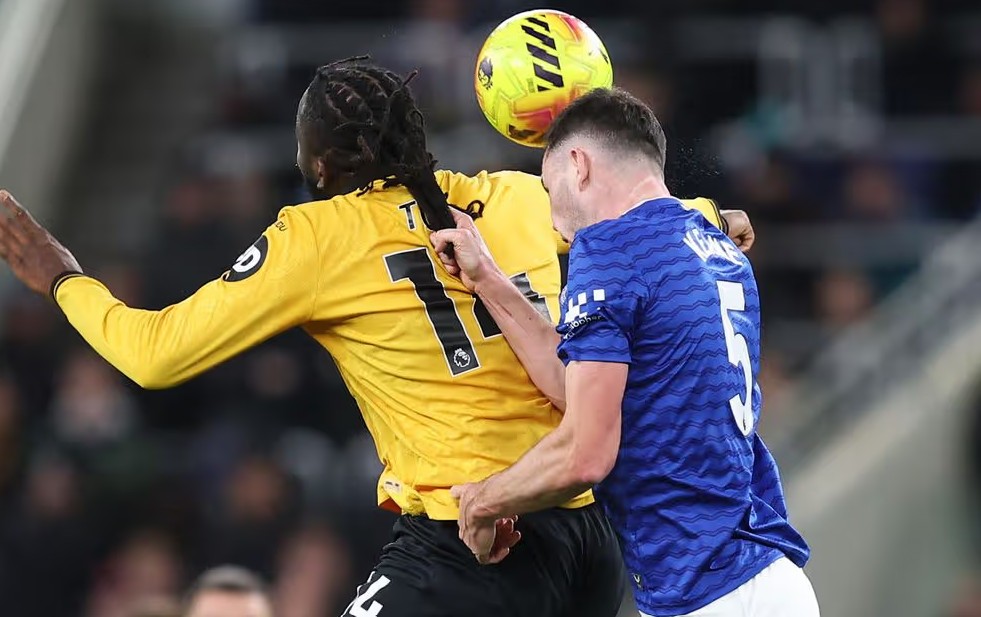 Premier League Ubah Hukuman Tarik Rambut Mulai Musim 2026-27