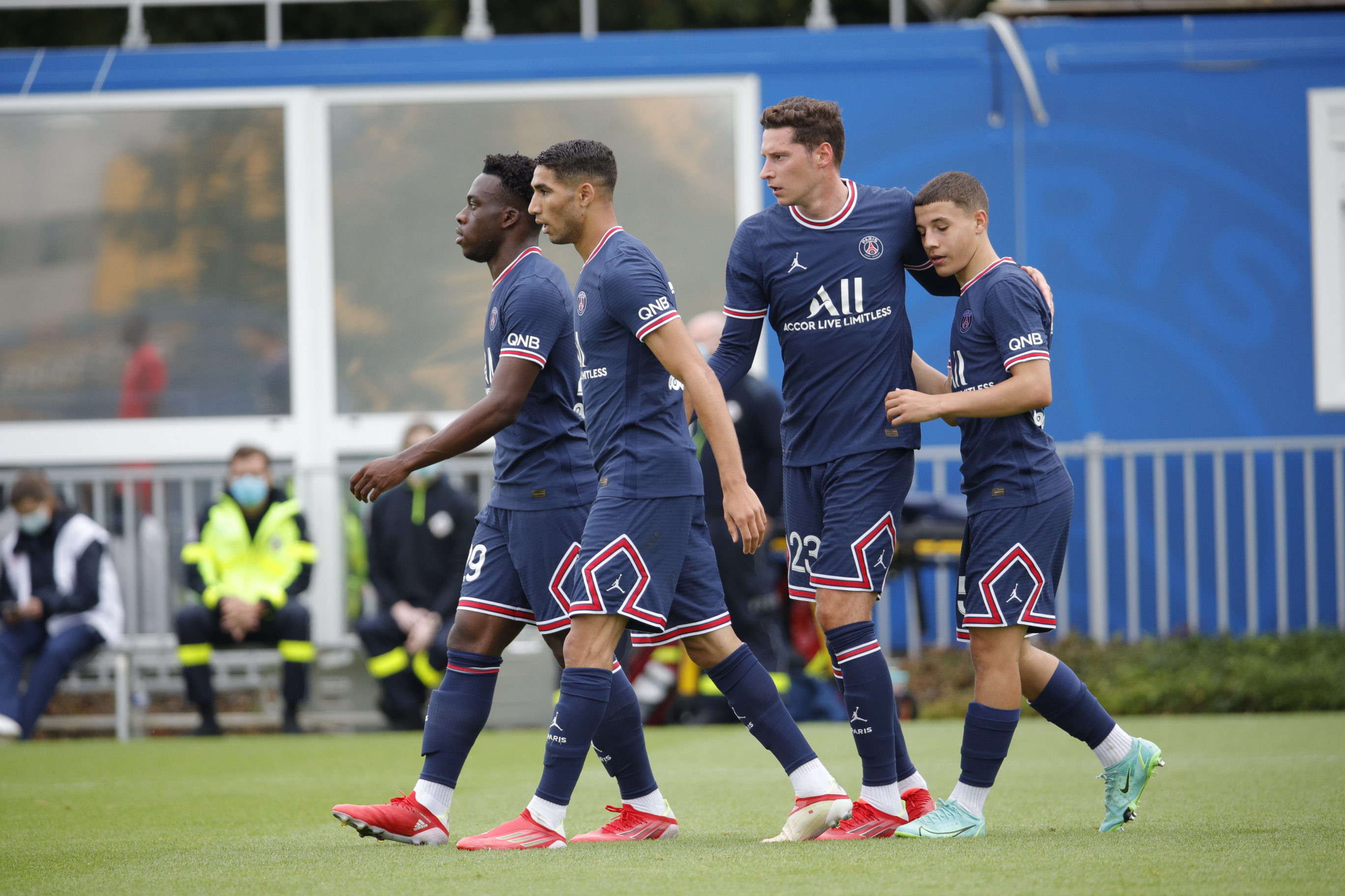 Skuad Bintang Lima Paris Saint-Germain yang Bikin Bulu Kuduk Lawan Bergidik