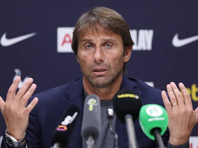 Cari Pengganti Stefano Pioli, AC Milan Hanya Pikirkan Antonio Conte