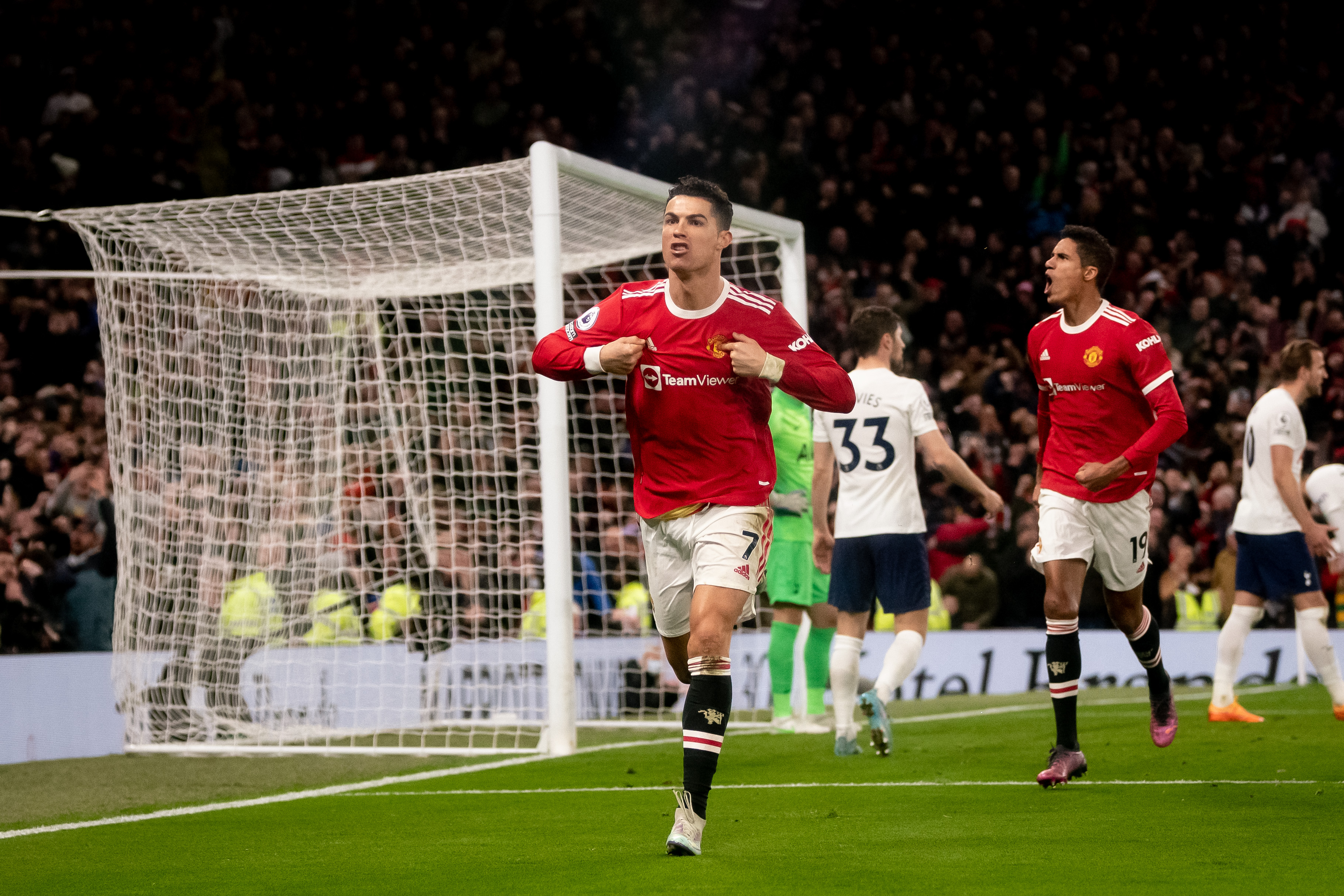 5 Alasan Cristiano Ronaldo Masih Bisa Menggendong Manchester United
