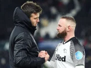 Wayne Rooney Bersedia Bantu Michael Carrick di Manchester United