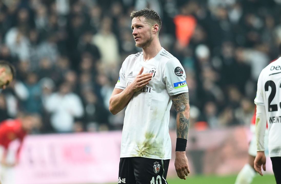 Peringatan untuk Manchester United soal Wout Weghorst