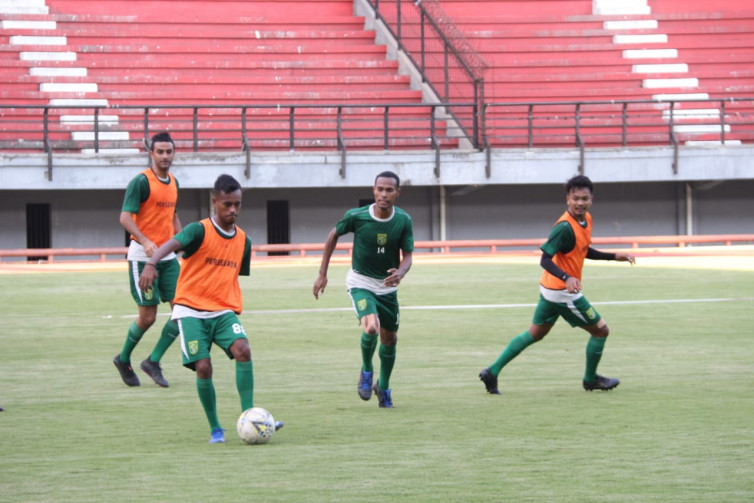 Intensitas Latihan Normal di Awal Puasa, Penggawa Persebaya Surabaya Keteteran