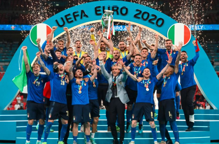 Italia, Spesialis Raih Prestasi Usai Terpuruk