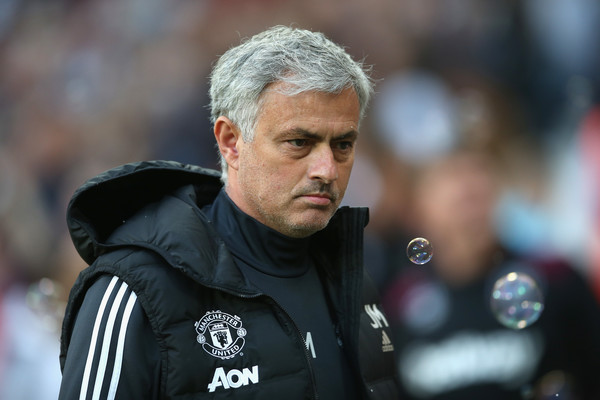 Manchester United Bikin Jose Mourinho Sembunyikan Sifat Aslinya