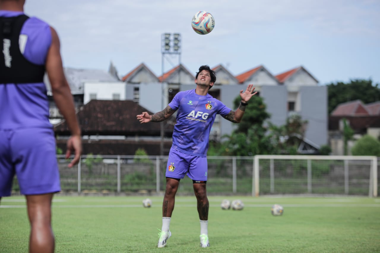 Marcelo Rospide Yakin Irfan Bachdim Bantu Lini Serang Persik Kediri