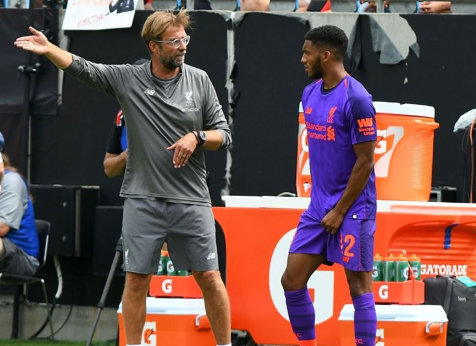 Liverpool Krisis Bek Kiri, Jurgen Klopp Punya Solusinya