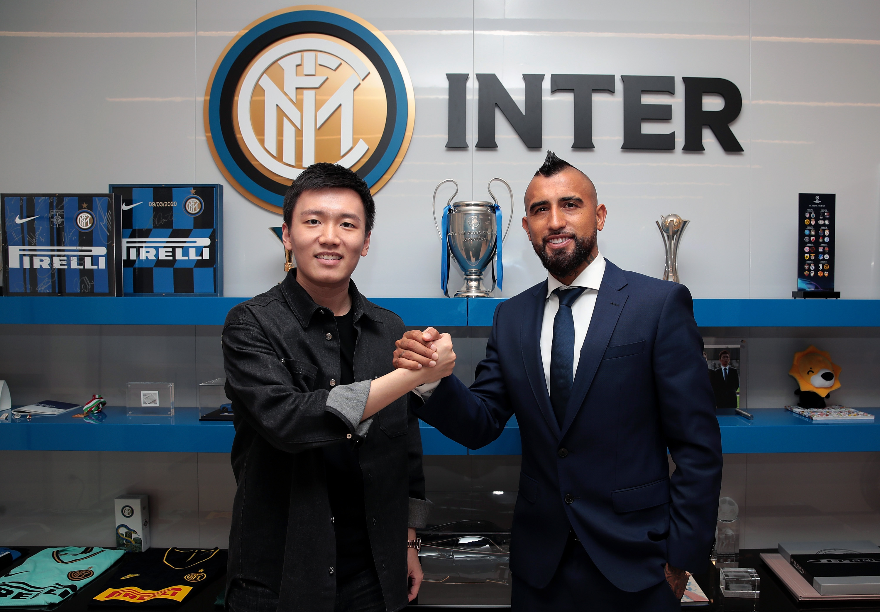 Inter Milan Resmi Ikat Arturo Vidal dengan Kontrak 2 Tahun