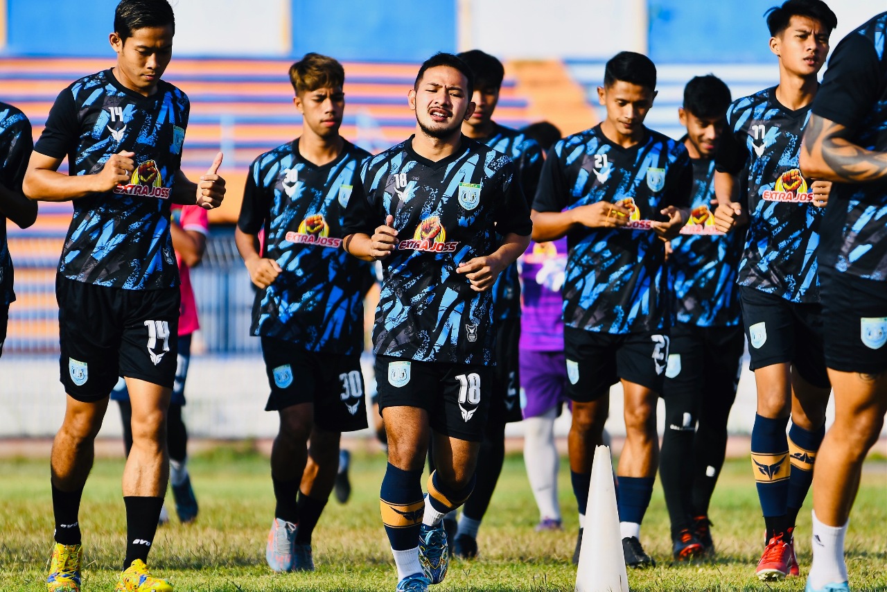 Gian Zola Berharap Persela Akhiri Rekor 15 Laga Tanpa Kemenangan Kontra Persik