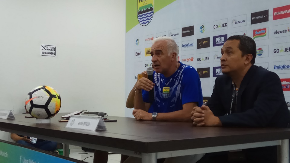 Mario Gomez Nilai Persib Pantas Menang atas PSM