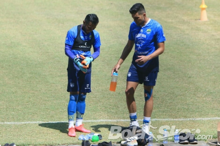 Ketagihan, Zulham Zamrun Siap Menjadi Kiper di Skuat Persib