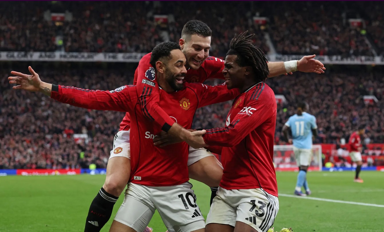 Hasil Premier League: Manchester United Hantam Manchester City 2-0, Awal Apik Carrick