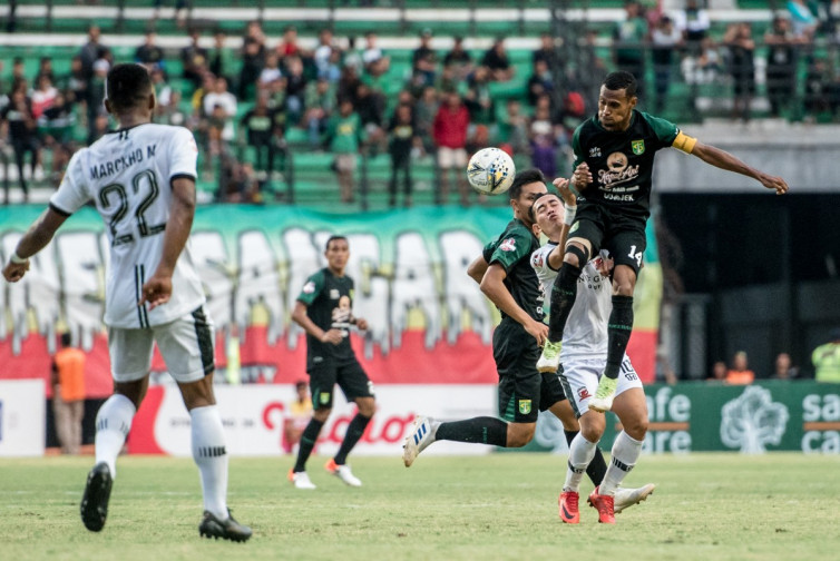 Pemecatan Pelatih Liga 1 2019: Serunya Kompetisi atau Kolotnya Suporter dan Manajemen Klub?